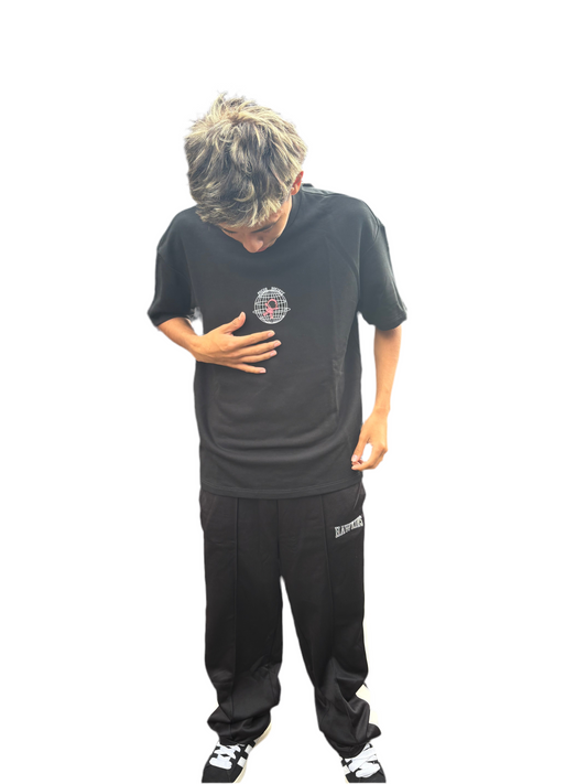 BLACK BASIC T-SHIRT